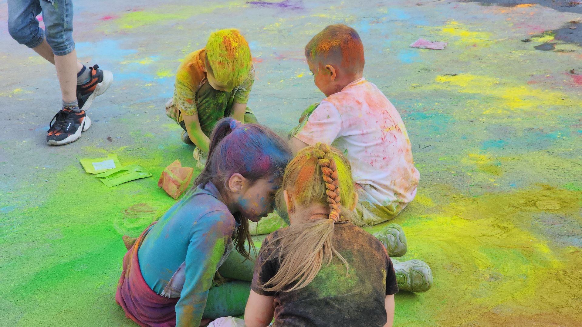 долгопрудный, центральный парк, пенное шоу, краски холи, дети,