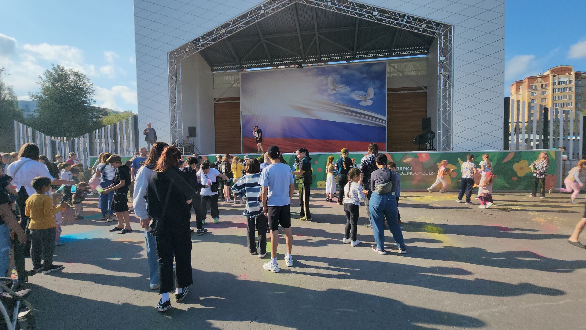 долгопрудный, центральный парк, пенное шоу, краски холи, дети,