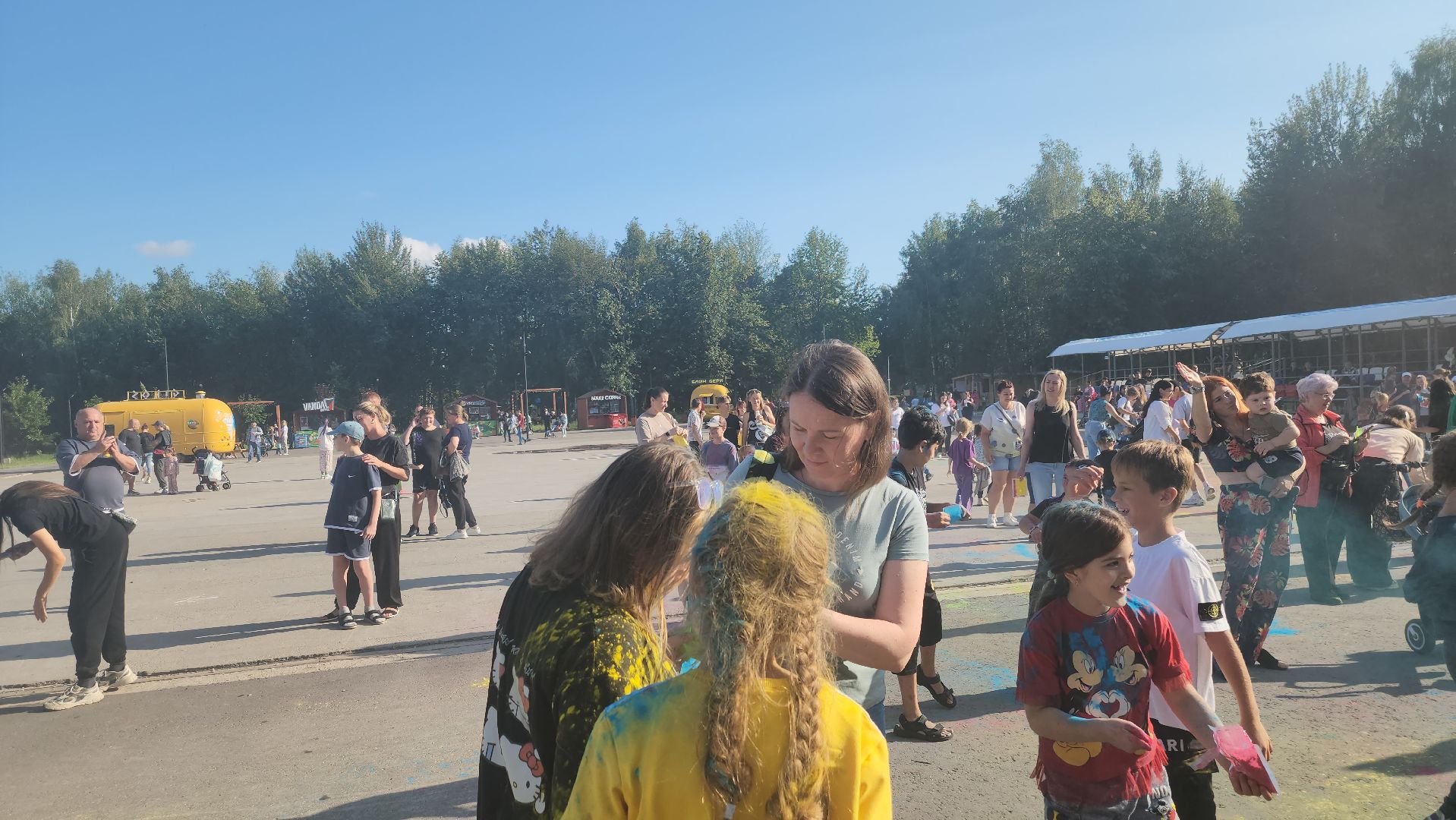 долгопрудный, центральный парк, пенное шоу, краски холи, дети,