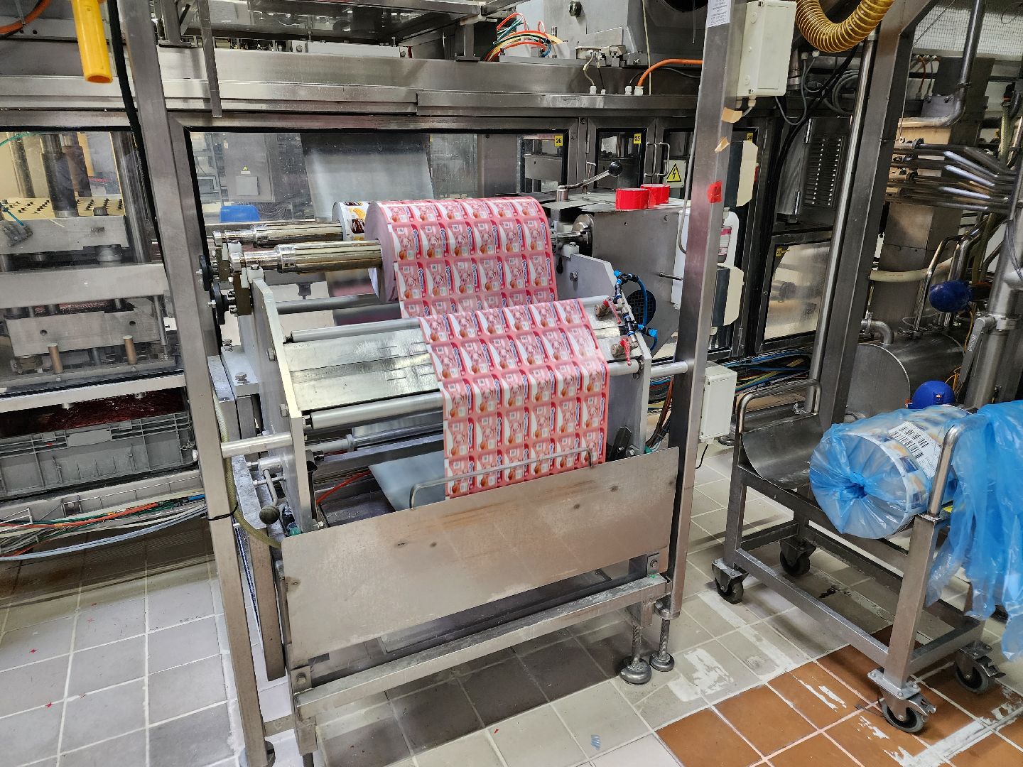 Чехов, поселок Любучаны, молочный завод, молочное производство, импортозамещение, локализация, международные бренды, молочные продукты, компания Health and Nutrition,