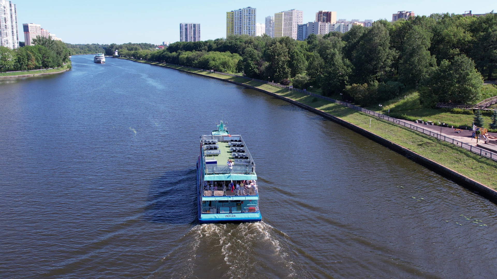 видео с коптера, химки, теплоход,
