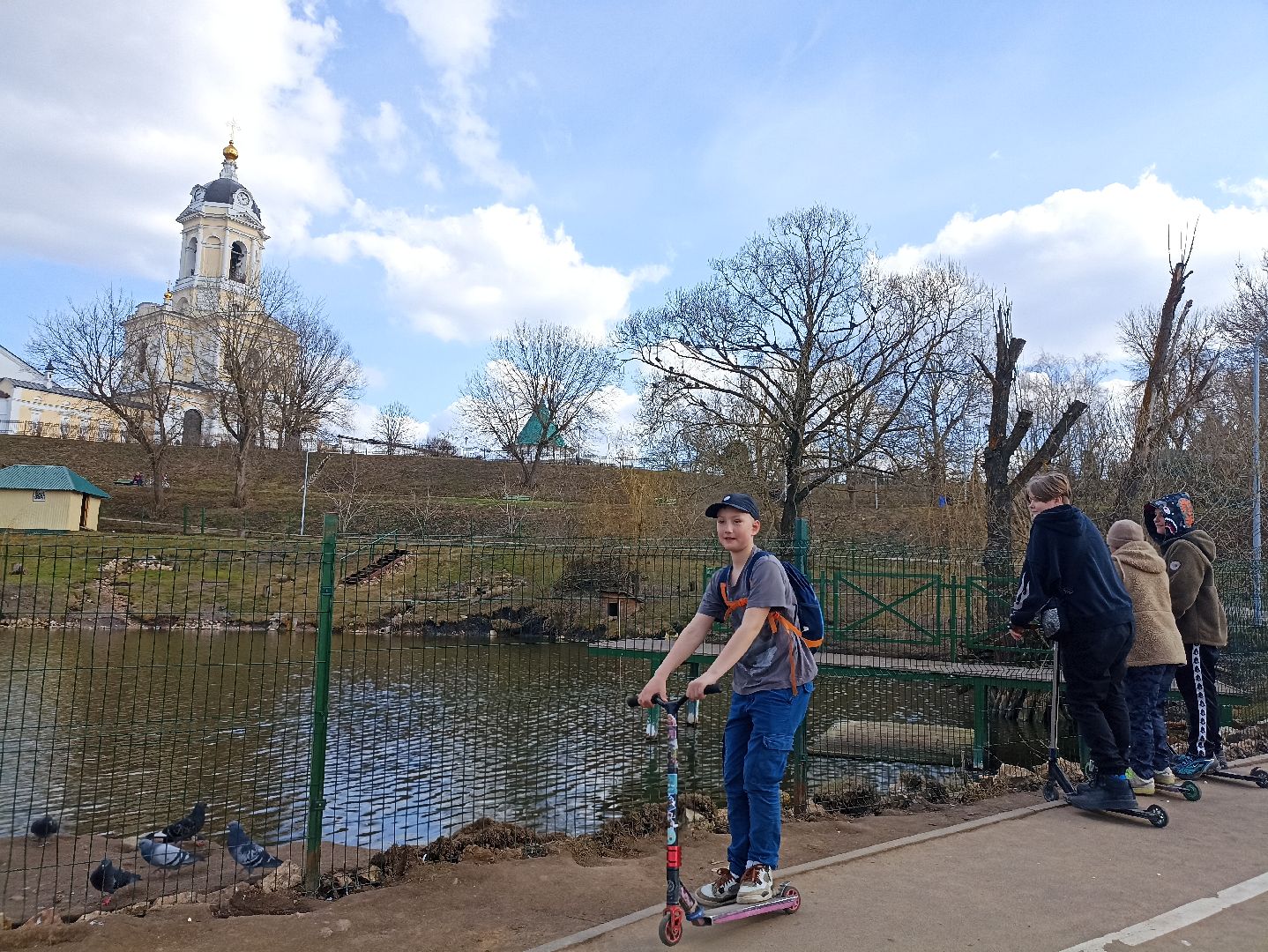 Серпухов, Подмосковье, утки, карпы, парк, монастырь, весна