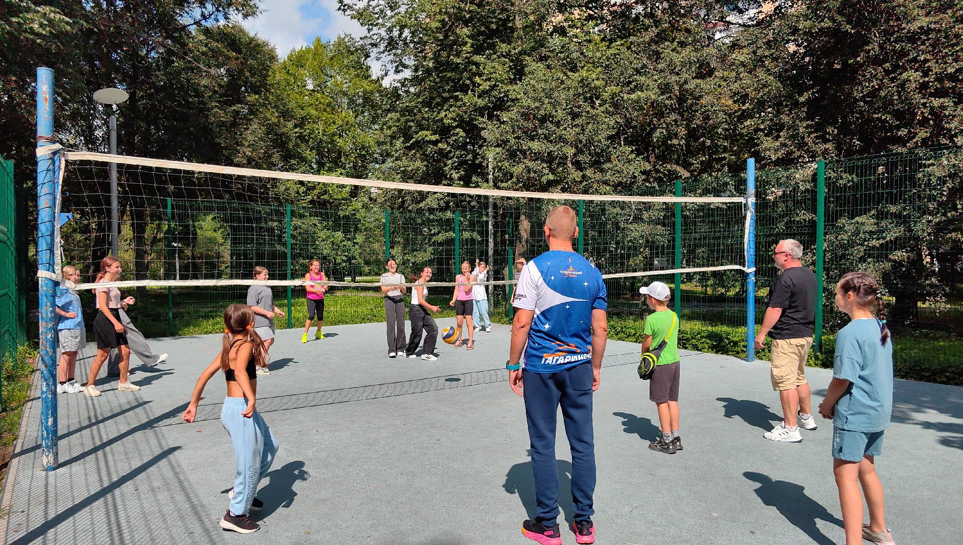 спортивные игры, волейбол, игры во дворе, лето, каникулы, звездный городок,