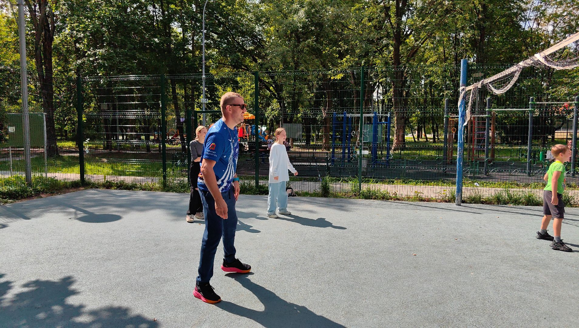 спортивные игры, волейбол, игры во дворе, лето, каникулы, звездный городок,