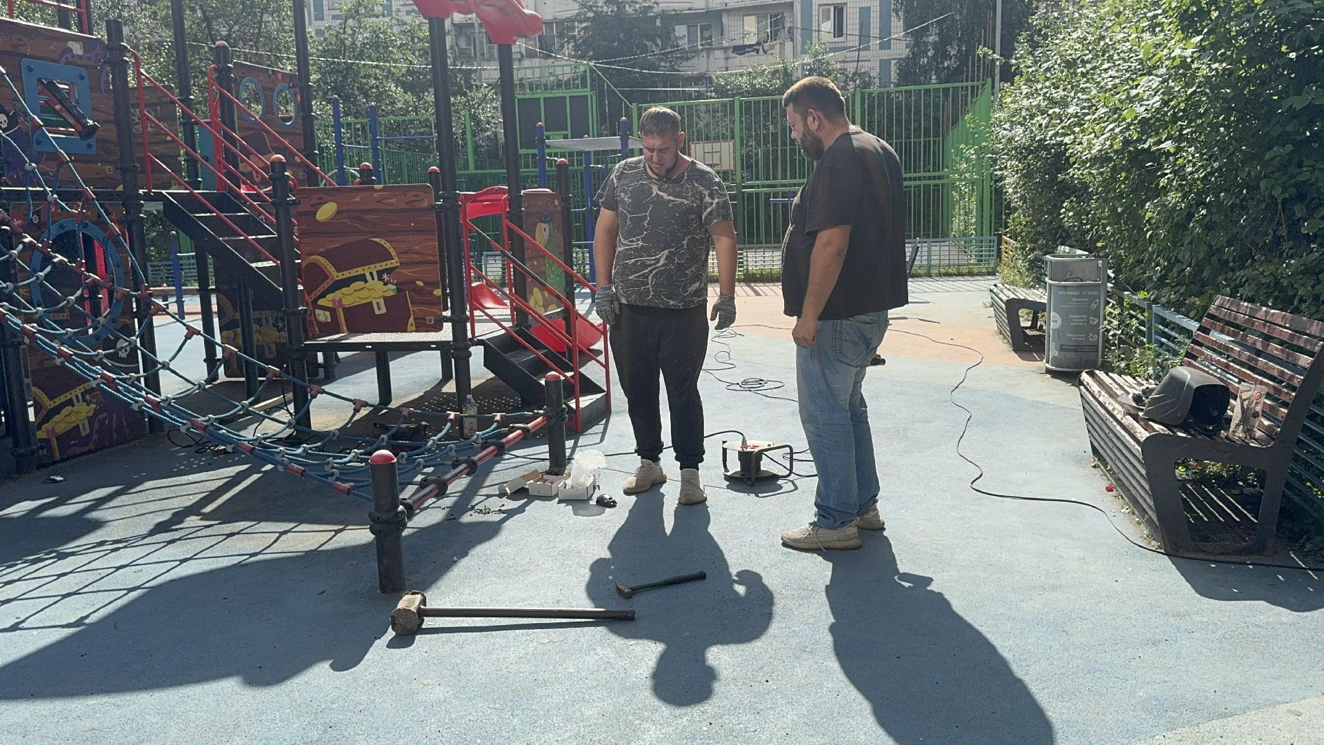 Солнечногорск, Детская площадка, Ремонт, Рабочий, Жители,