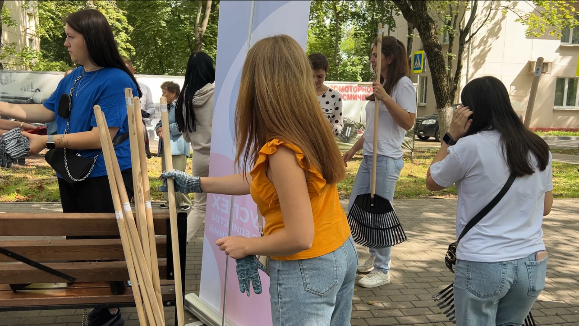 химки, субботник, патриотический проект, благоустройство, уборка города,