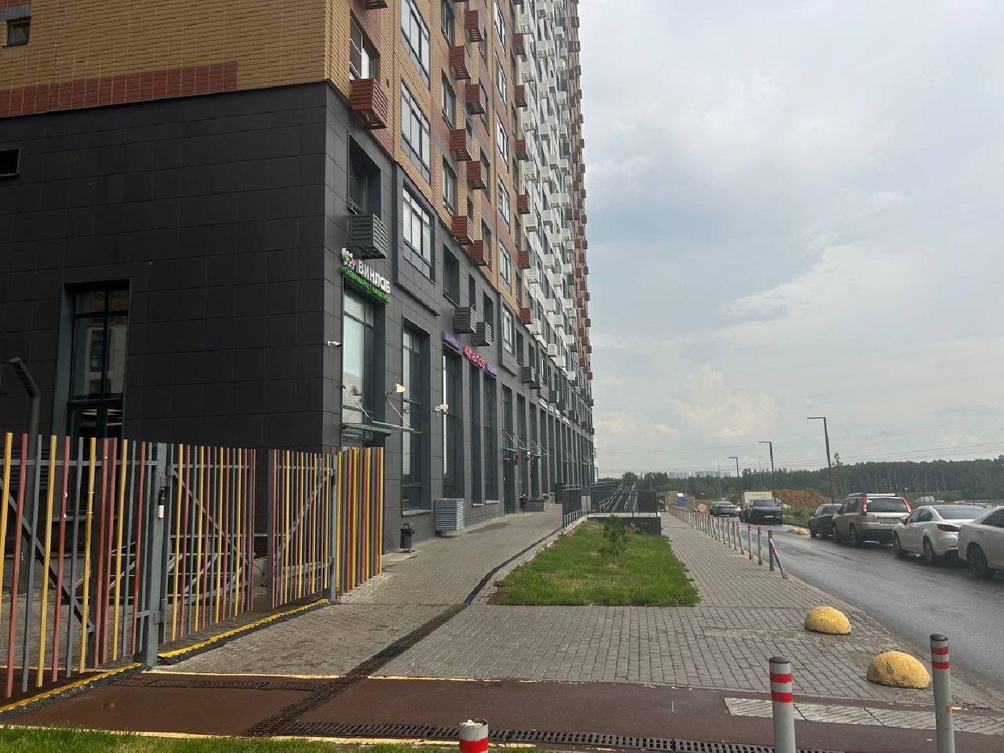 торговля алкоголем, продажа спиртного вблизи объектов образования, алкомаркеты возле школ и садов, незаконная торговля алкогольной продукцией, рейд по торговле алкоголем, южная битца, ленинский округ,