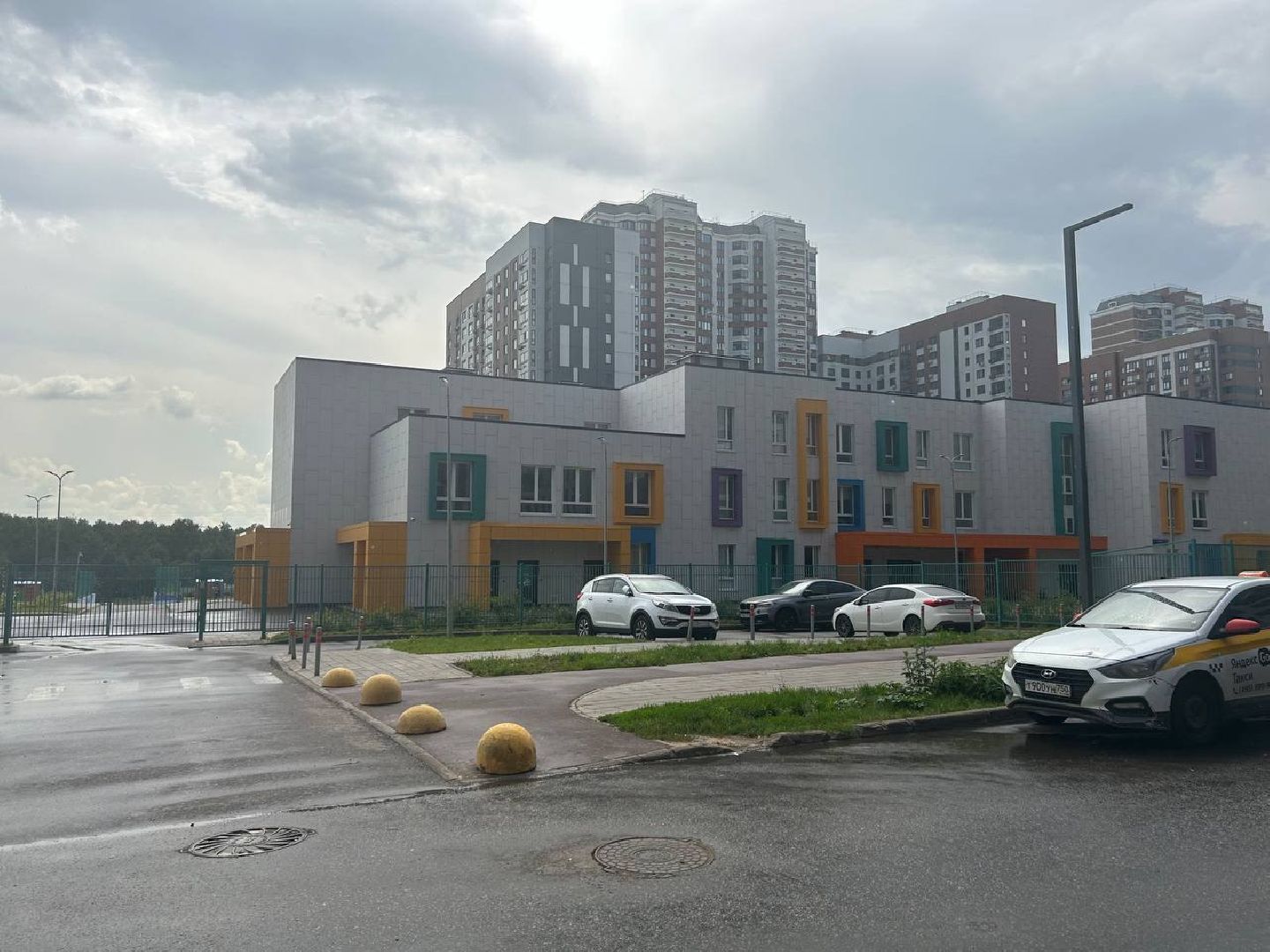 торговля алкоголем, продажа спиртного вблизи объектов образования, алкомаркеты возле школ и садов, незаконная торговля алкогольной продукцией, рейд по торговле алкоголем, южная битца, ленинский округ,