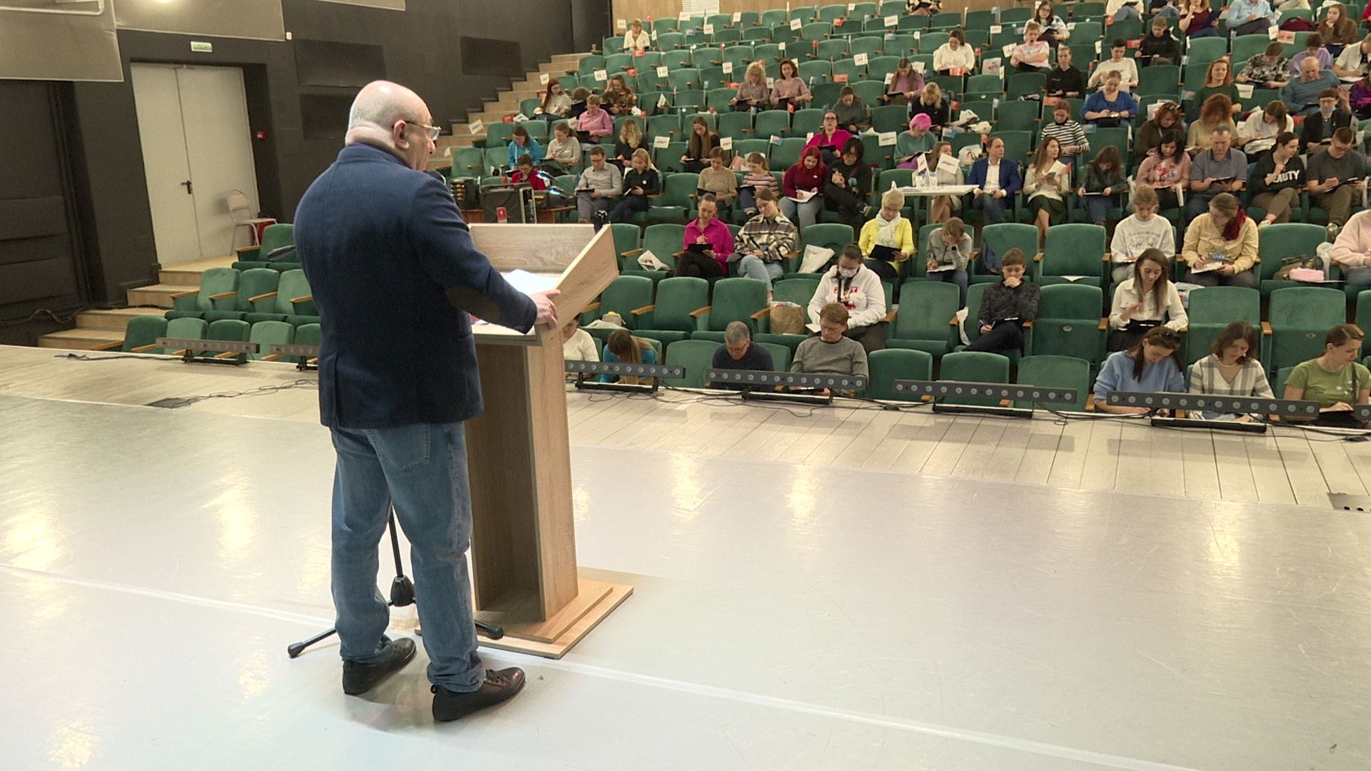 Реутов, школа скорочтения, образование, грамотность, Тотальный диктант, Михаил Богдасаров