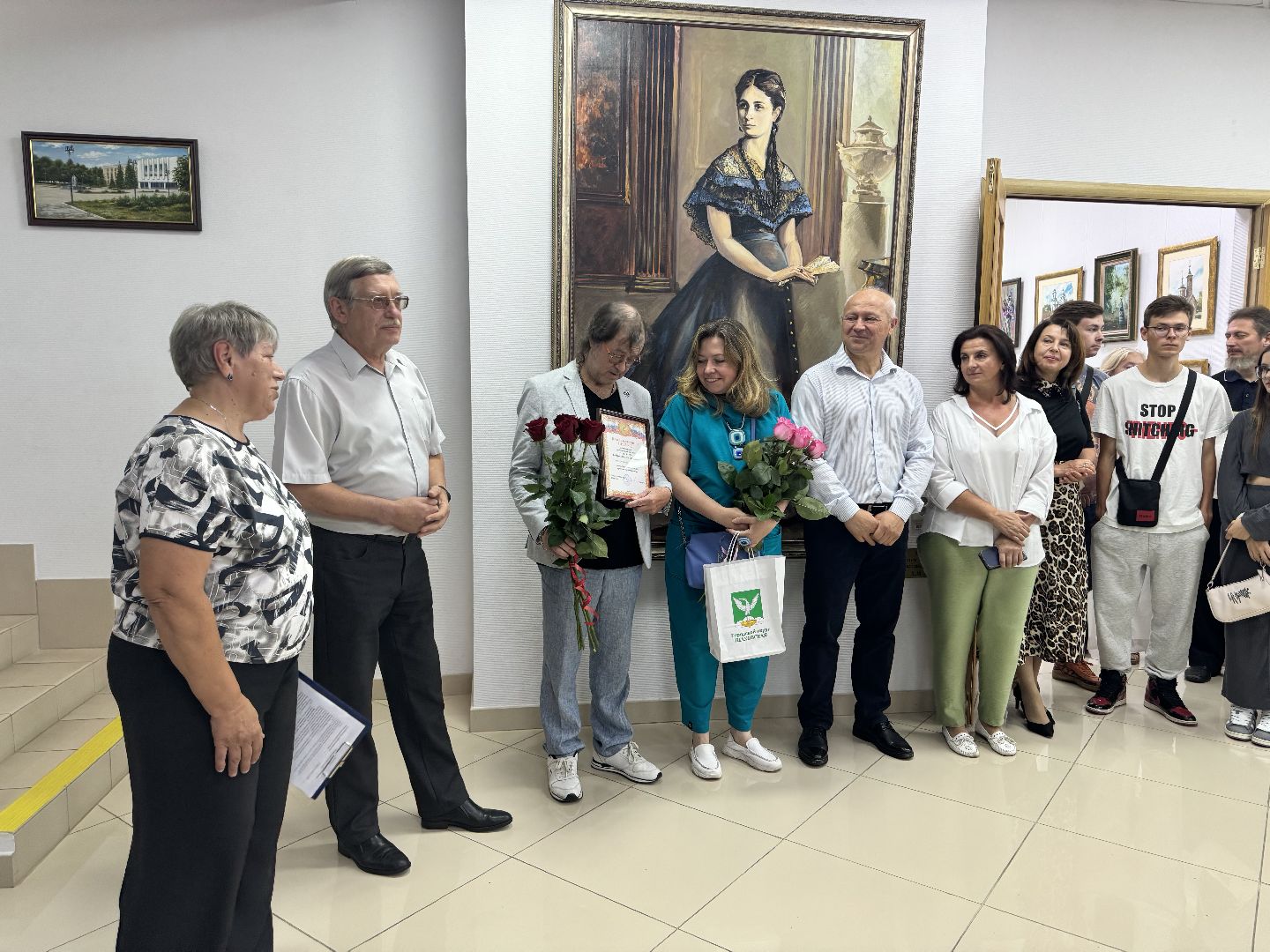 выставка, открытие выставки, заслуженный художник, культура,