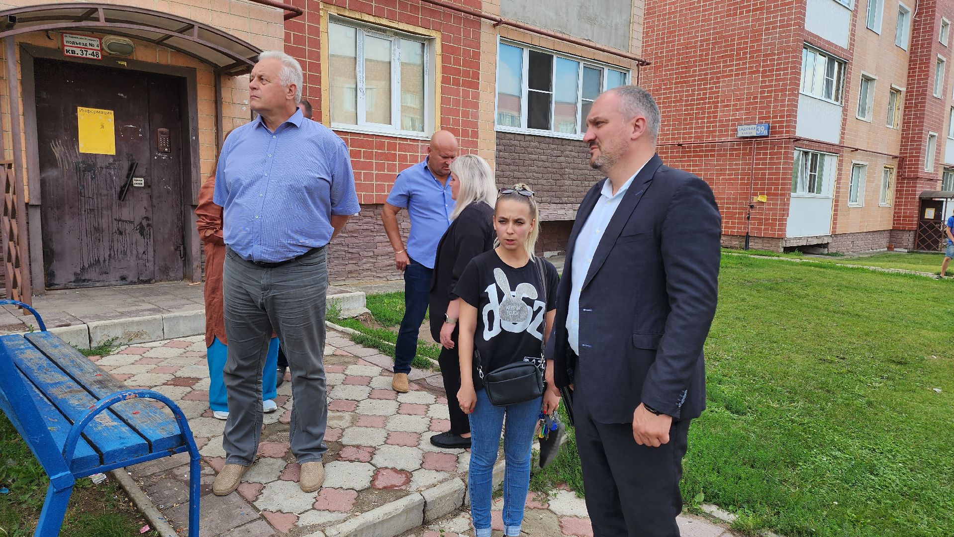 кашира, обход территорий, жк березовая роща, уборка территорий, футбольная площадка,