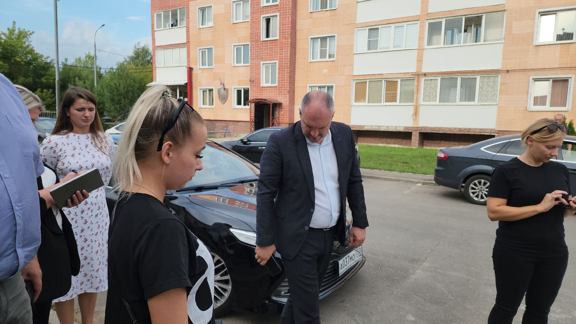 кашира, обход территорий, жк березовая роща, уборка территорий, футбольная площадка,