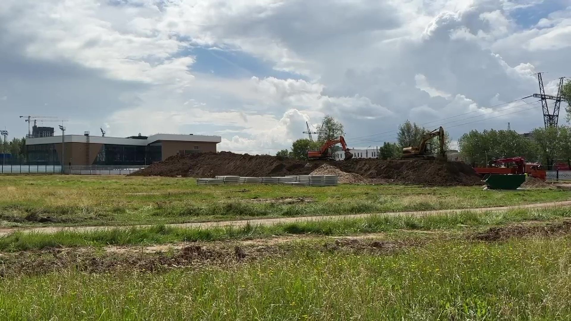 Реутов, спорт, реконструкция, футбольное поле, трибуны, игры, строительство,