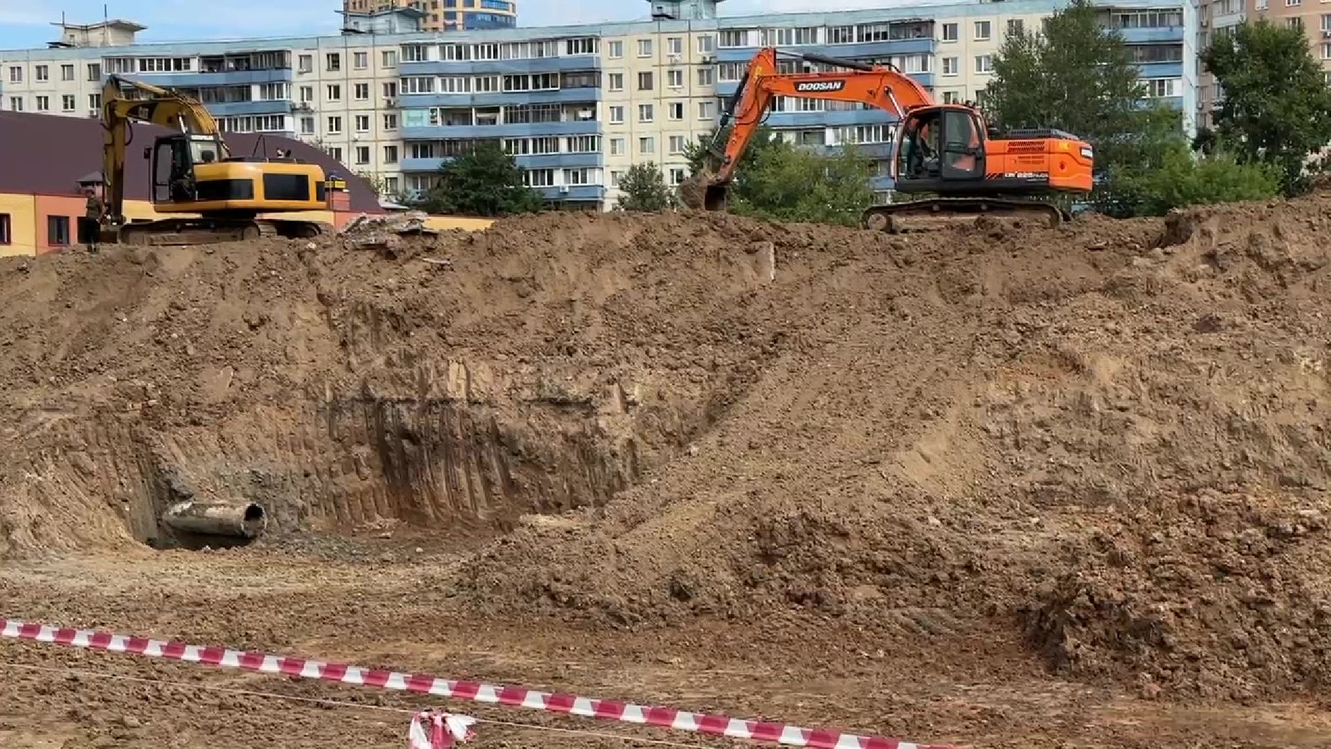 Реутов, спорт, реконструкция, футбольное поле, трибуны, игры, строительство,