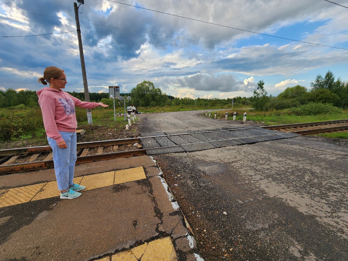 Чехов, поселок Столбовая, деревня Змеевка, выездная администрация, встреча с жителями, обращения граждан, железнодорожный переезд, заторы, пробки, 283 км,