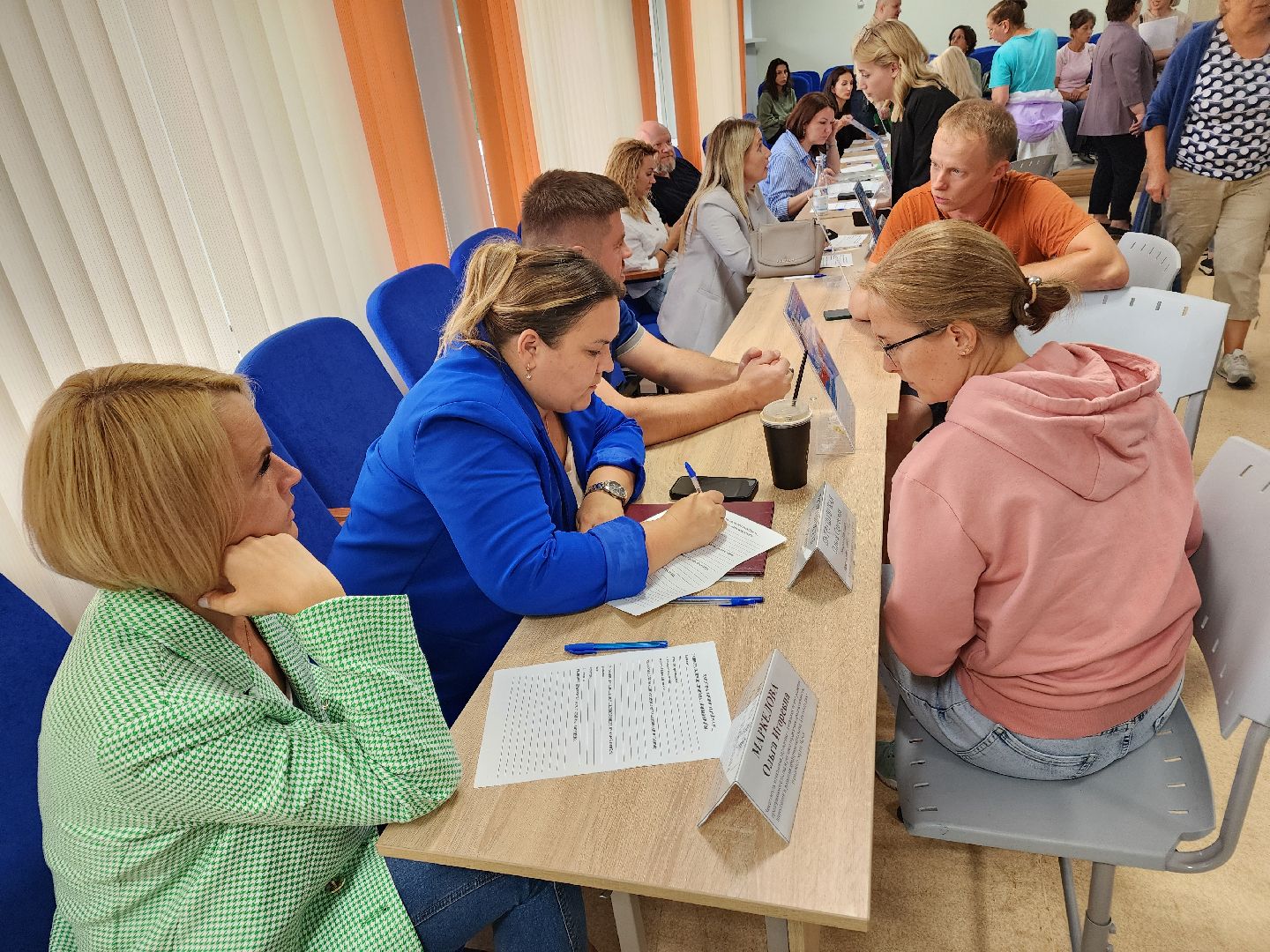 Чехов, поселок Столбовая, деревня Змеевка, выездная администрация, встреча с жителями, обращения граждан, железнодорожный переезд, заторы, пробки, 283 км,