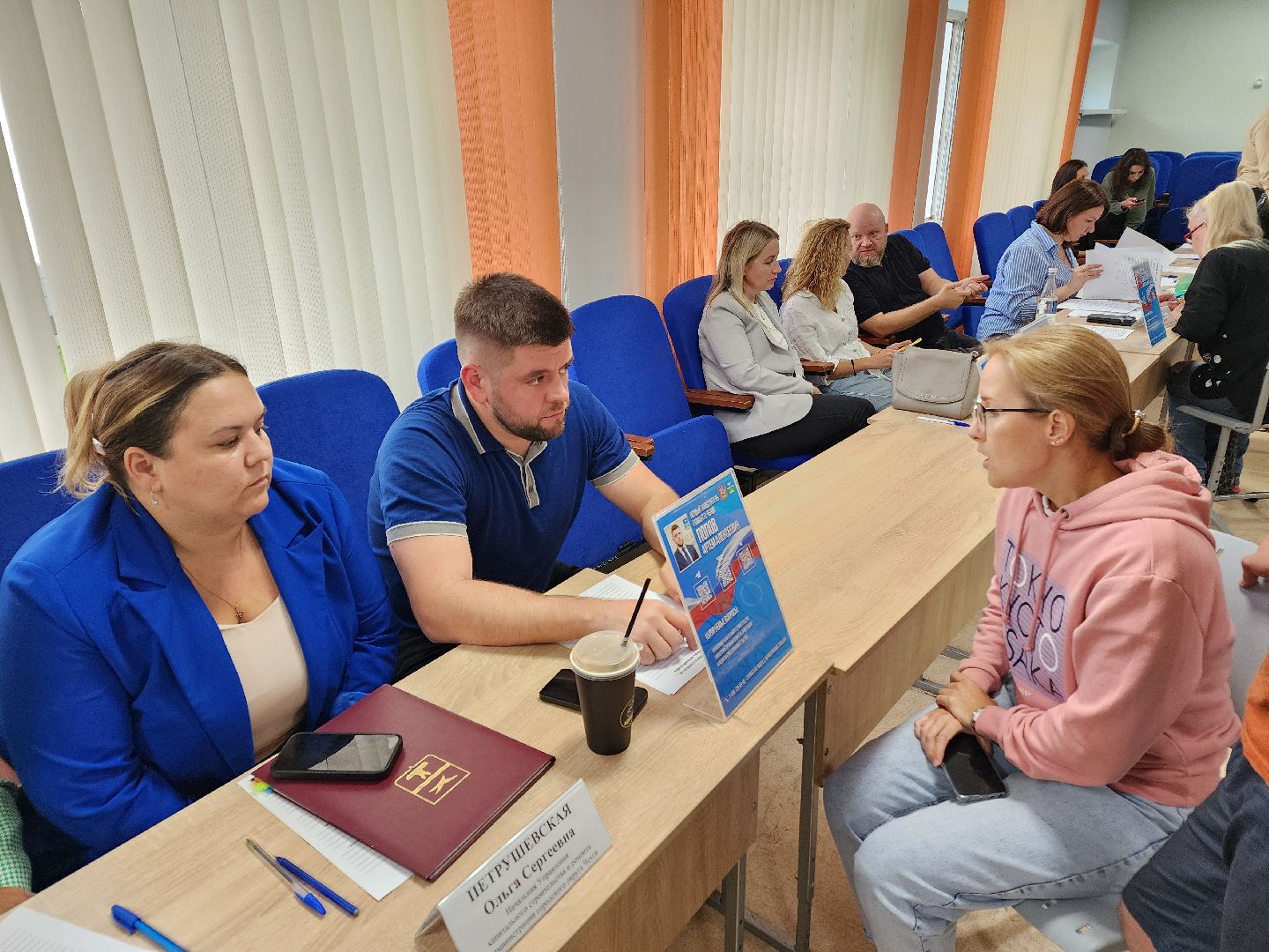 Чехов, поселок Столбовая, деревня Змеевка, выездная администрация, встреча с жителями, обращения граждан, железнодорожный переезд, заторы, пробки, 283 км,