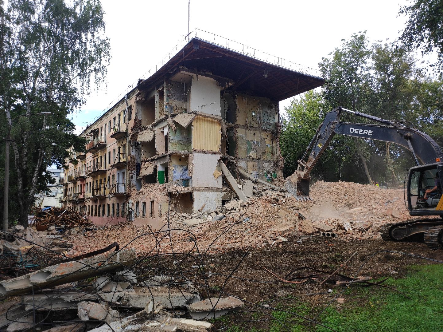 снос здания, аварийное жилье, аварийный дом, мытищи,