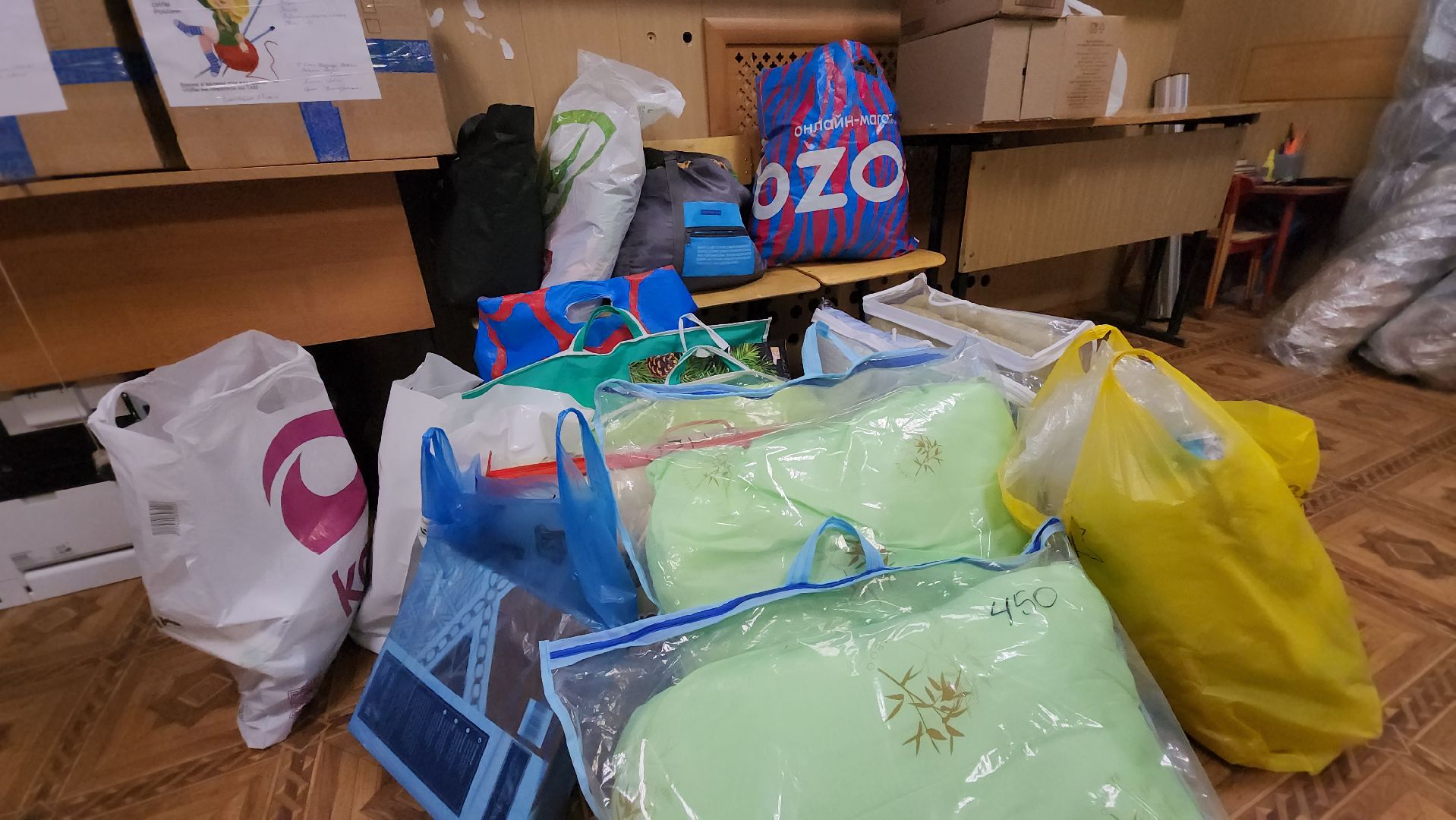 гуманитаная помощь, Лобня, волонтеры подмосковья,