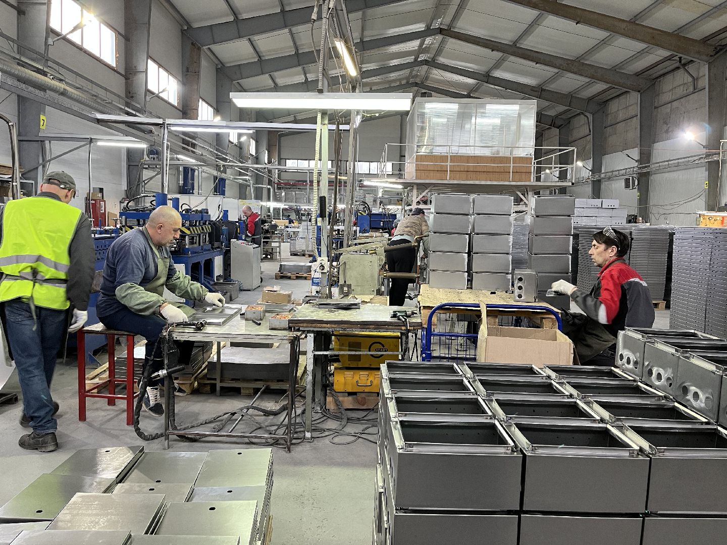 Шаховская, предприятие, завод