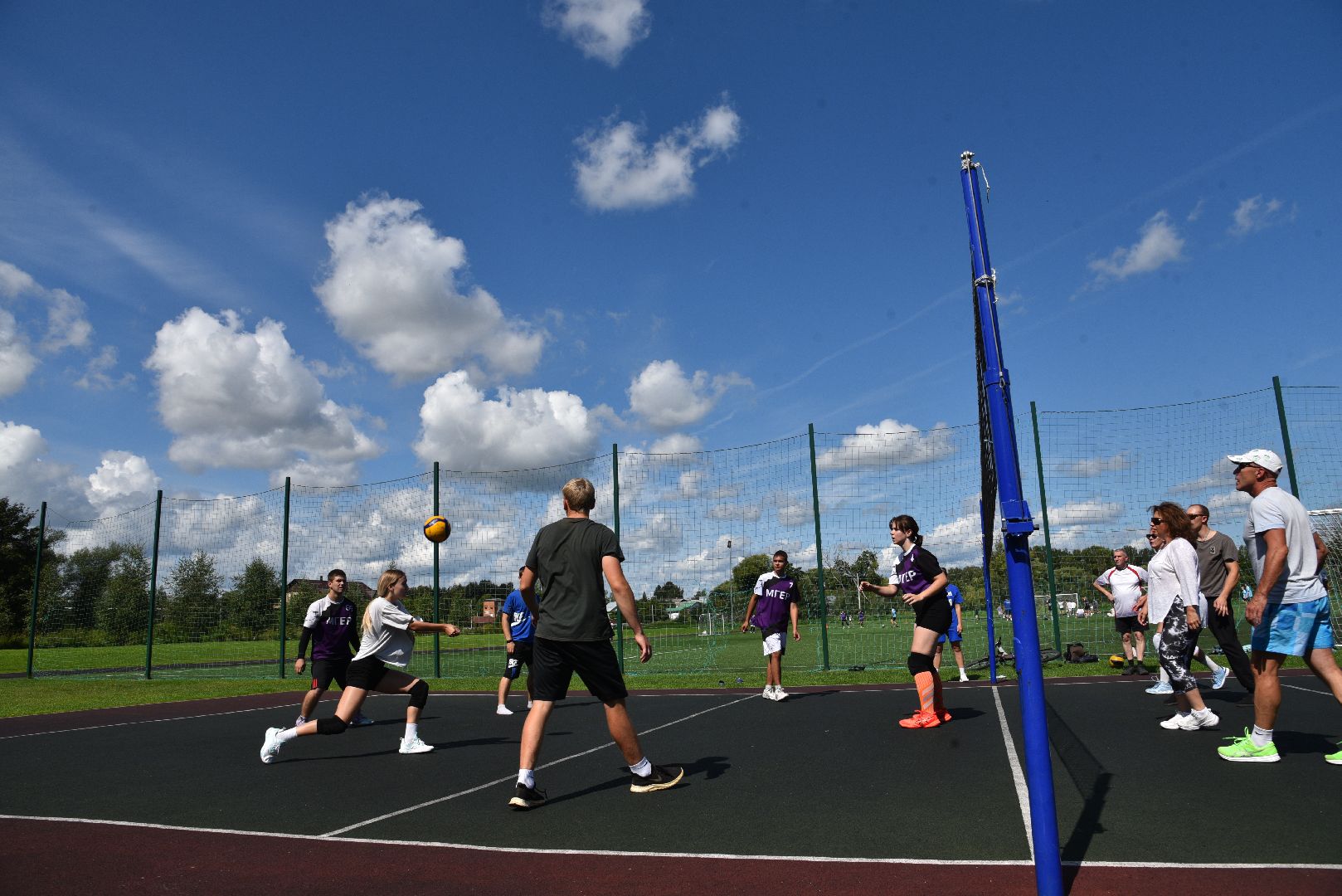 лотошино, лотошинский стадион, день физкультурника, спорт, соревнование,