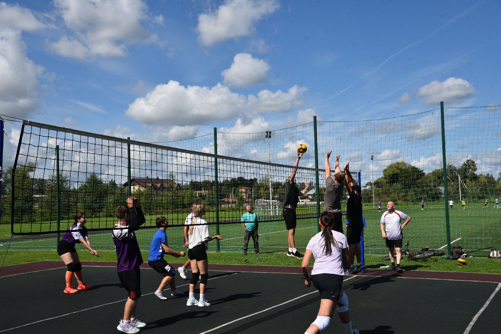 лотошино, лотошинский стадион, день физкультурника, спорт, соревнование,