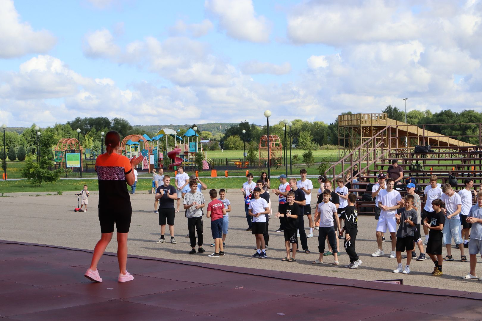 День физкультурника, парк Серебряный, Серебряные Пруды, зарядка,