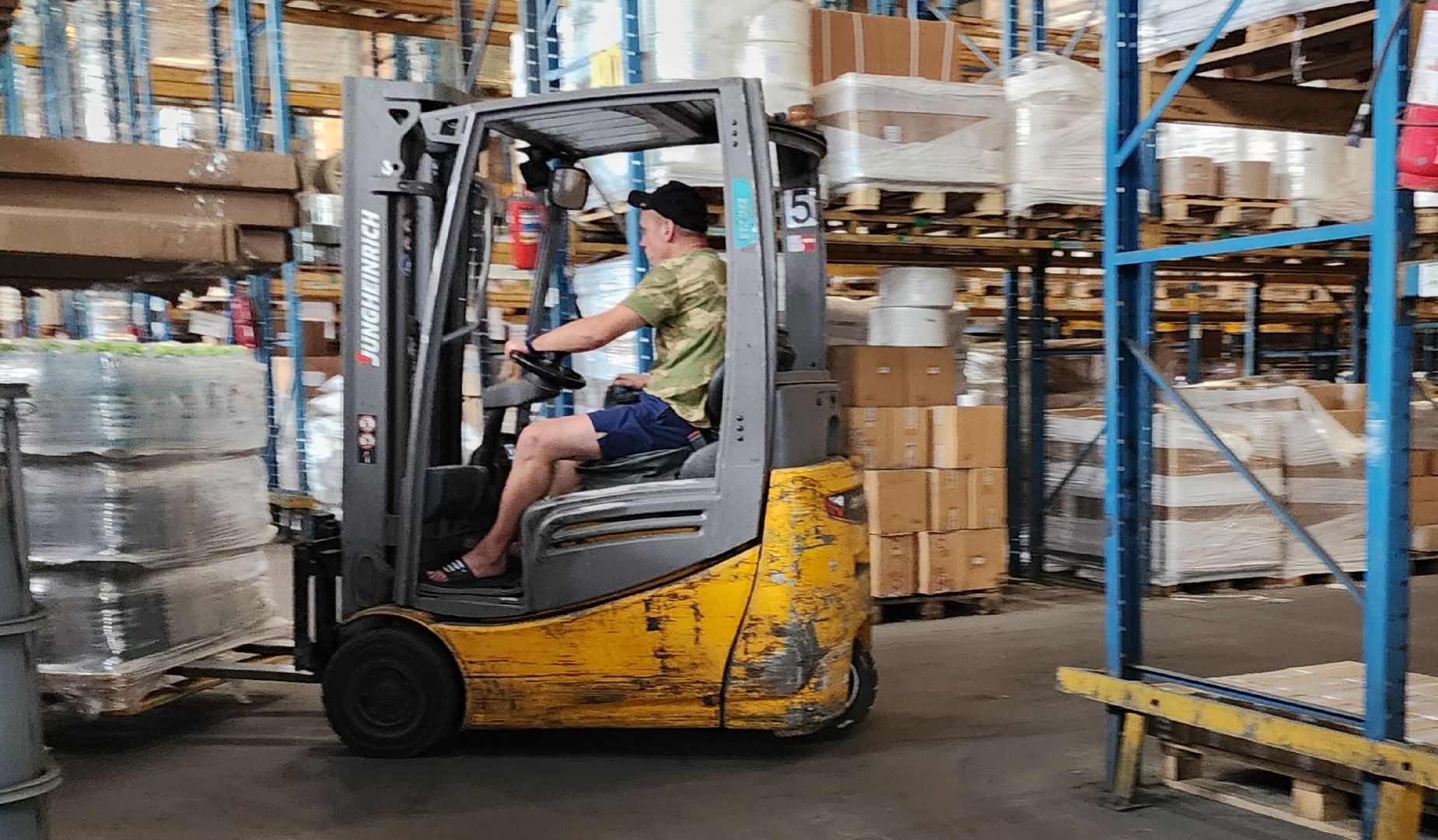 Гуманитарная помощь, Гуманитарный груз, Курск, курская область, волонтры подмосковья,губернатор московской области «доброе дело»,