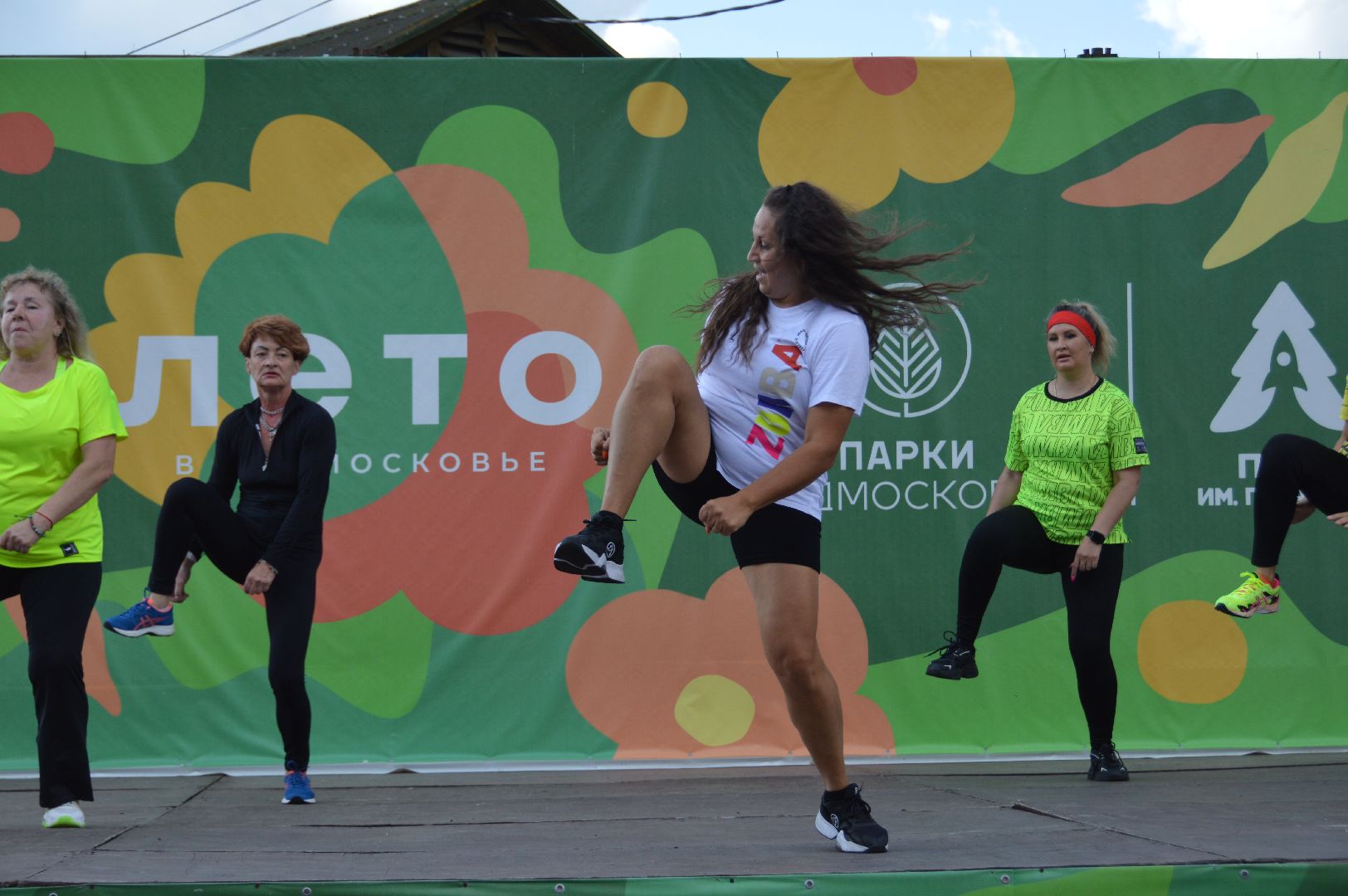 зумба, шатура, мастер-класс по зумба, культурная шатура, день физкультурника,вертикалки, вертикальное видео,