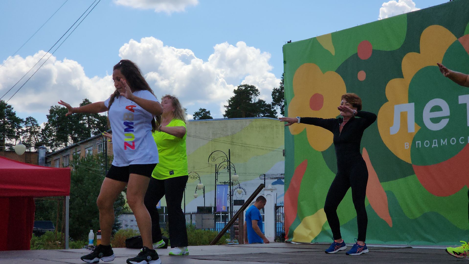 зумба, шатура, мастер-класс по зумба, культурная шатура, день физкультурника,вертикалки, вертикальное видео,