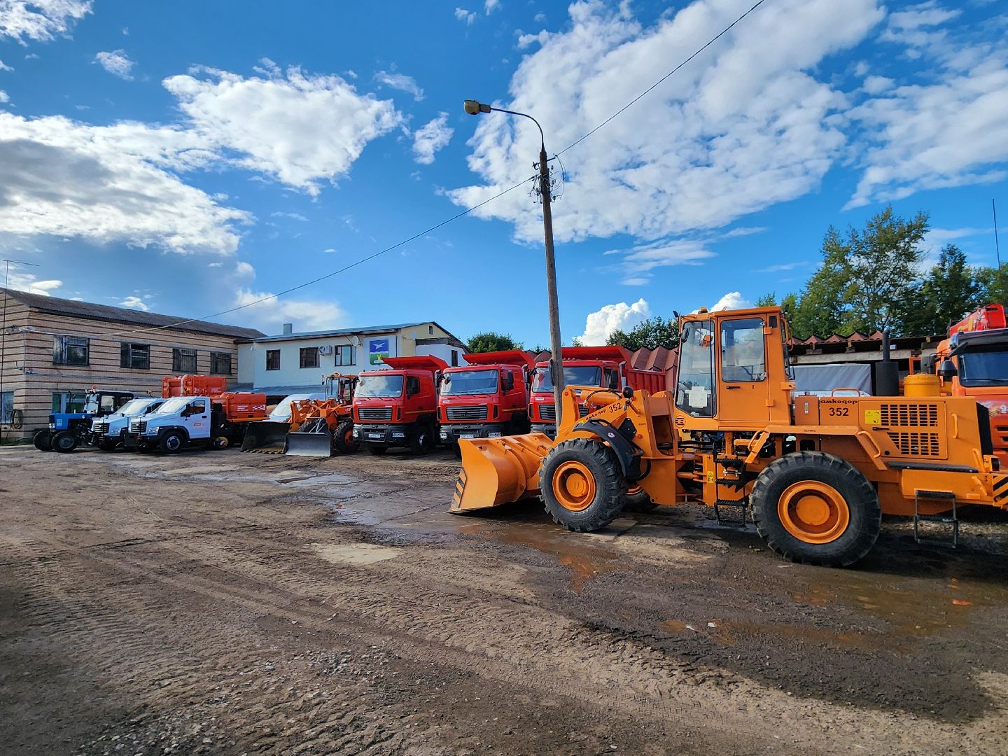 Чехов, МБУ Чеховское благоустройство, спецтехника, дорожные машины, содержание территорий, новая техника,