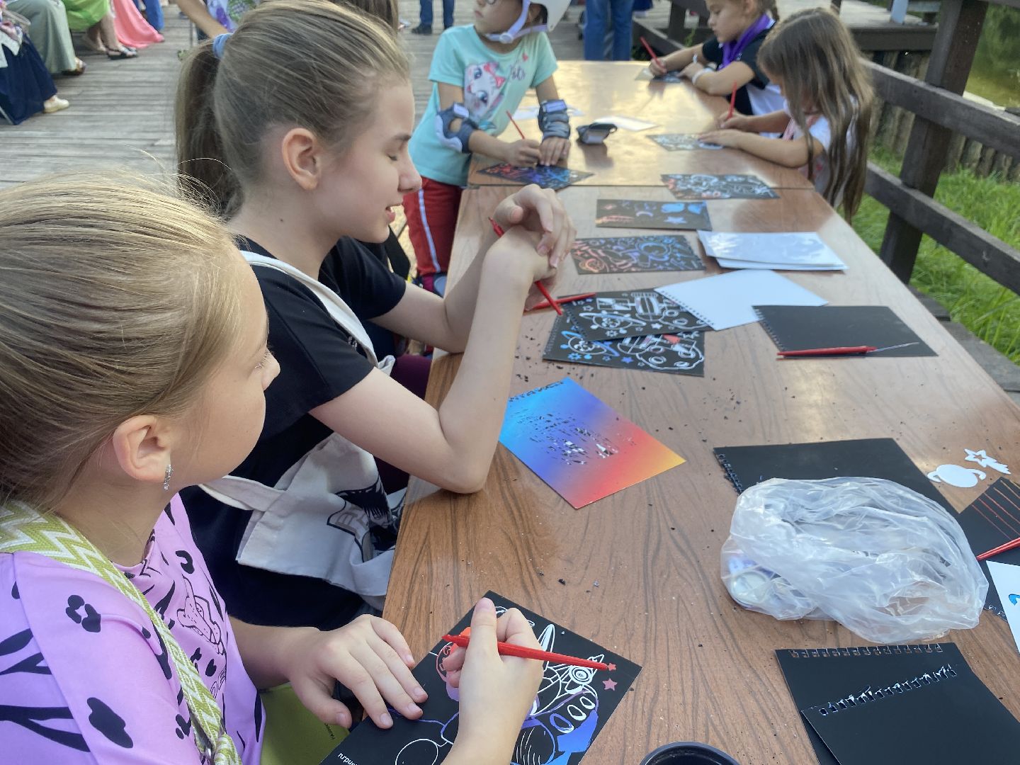 праздник двора, цветной бульвар власиха, благоустройство территории, чествование юбиляров, клумбы у домов,