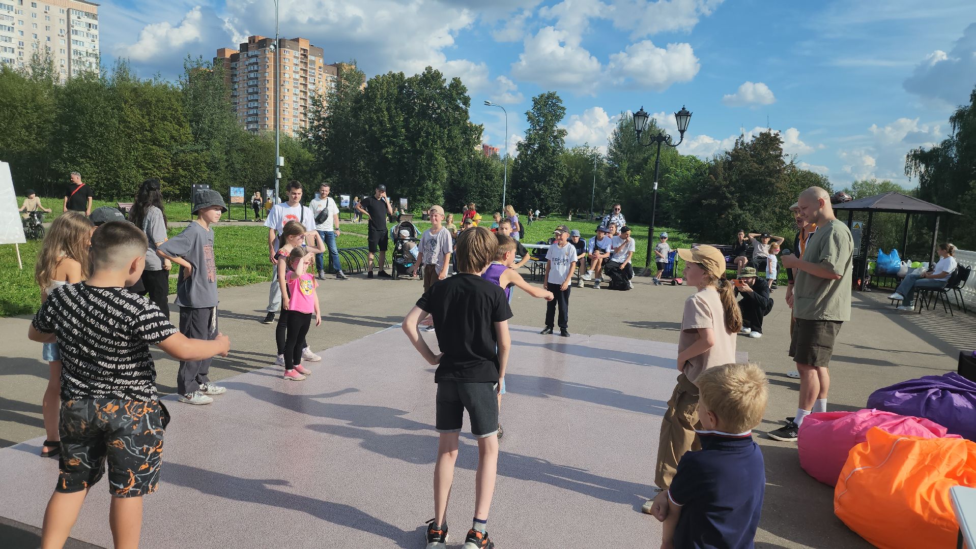 долгопрудный, граффити, брейкданс, армрестлинг, парк на молодежной, фестиваль Долфест,