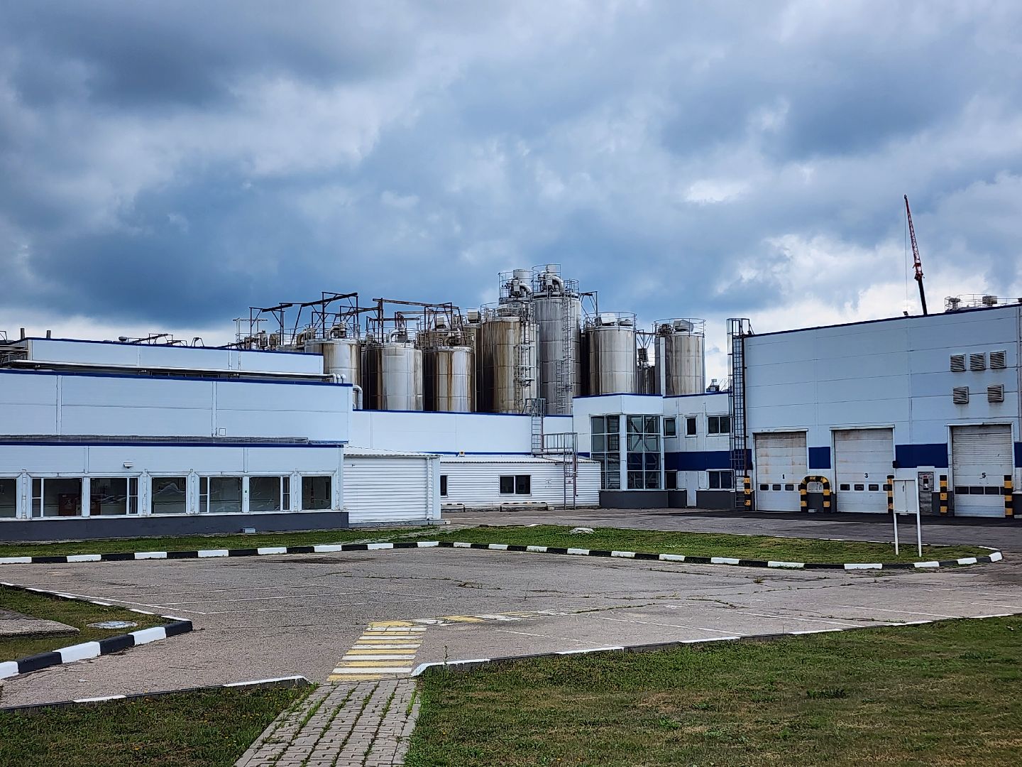 Чехов, поселок Любучаны, молочное производство, новые рабочие места, молодые специалисты, молочный завод, профориентация,