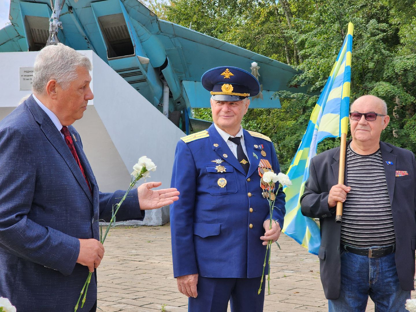 ногинск, общество, жители, день военно-воздушных сил, память, памятник, возложение цветов,
