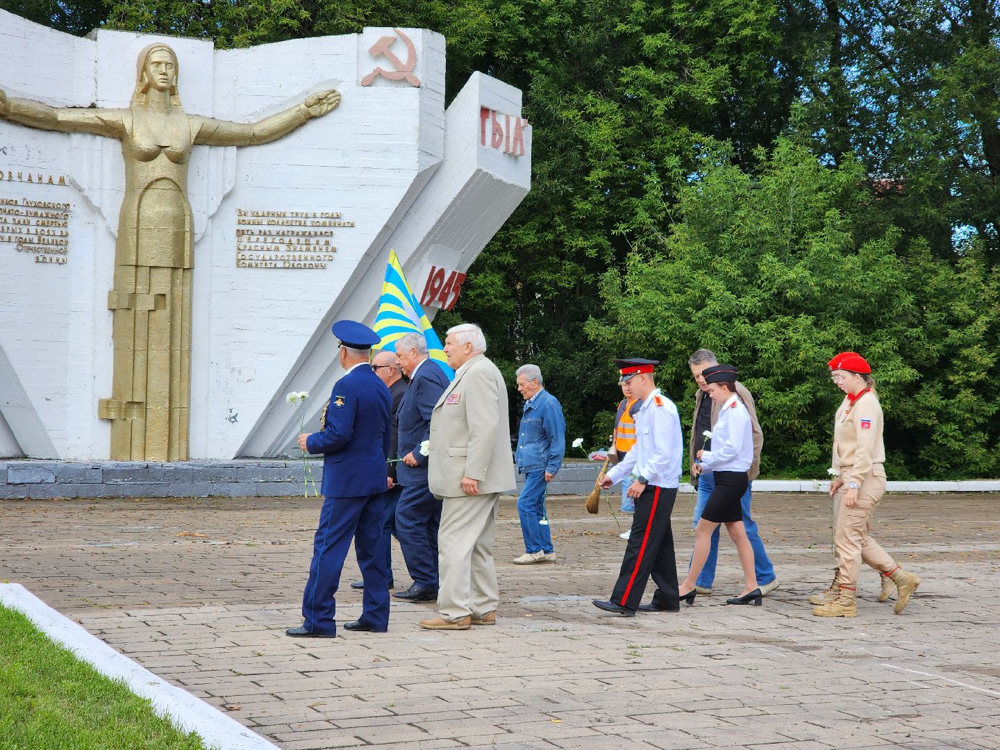 ногинск, общество, жители, день военно-воздушных сил, память, памятник, возложение цветов,