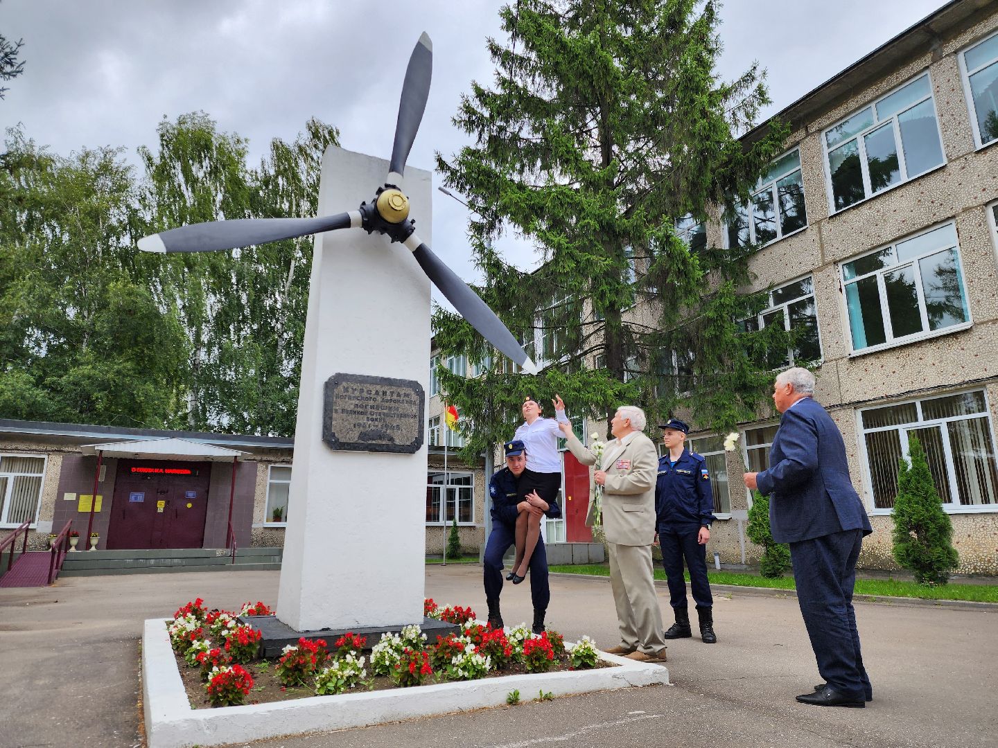 ногинск, митинг, день военно-воздушных сил, общество, жители, ветераны, летчики, школа,