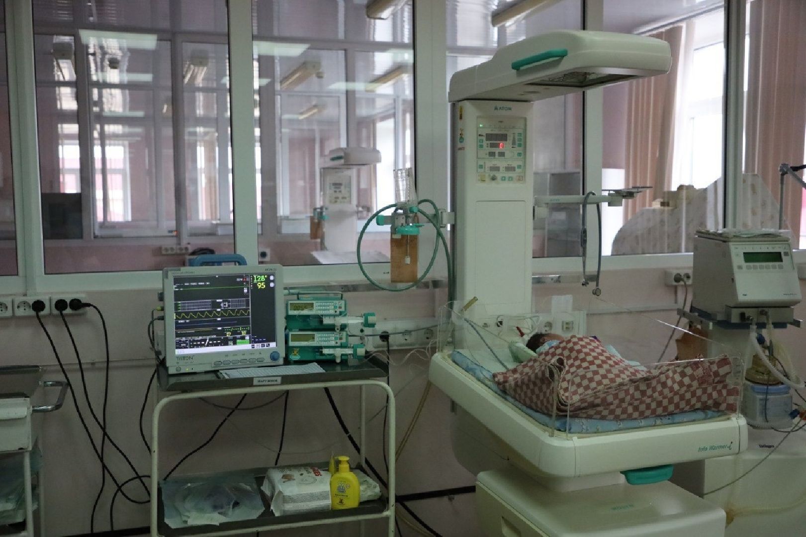 Серпухов, роддом, Подмосковье, оборудование, новорожденные,
