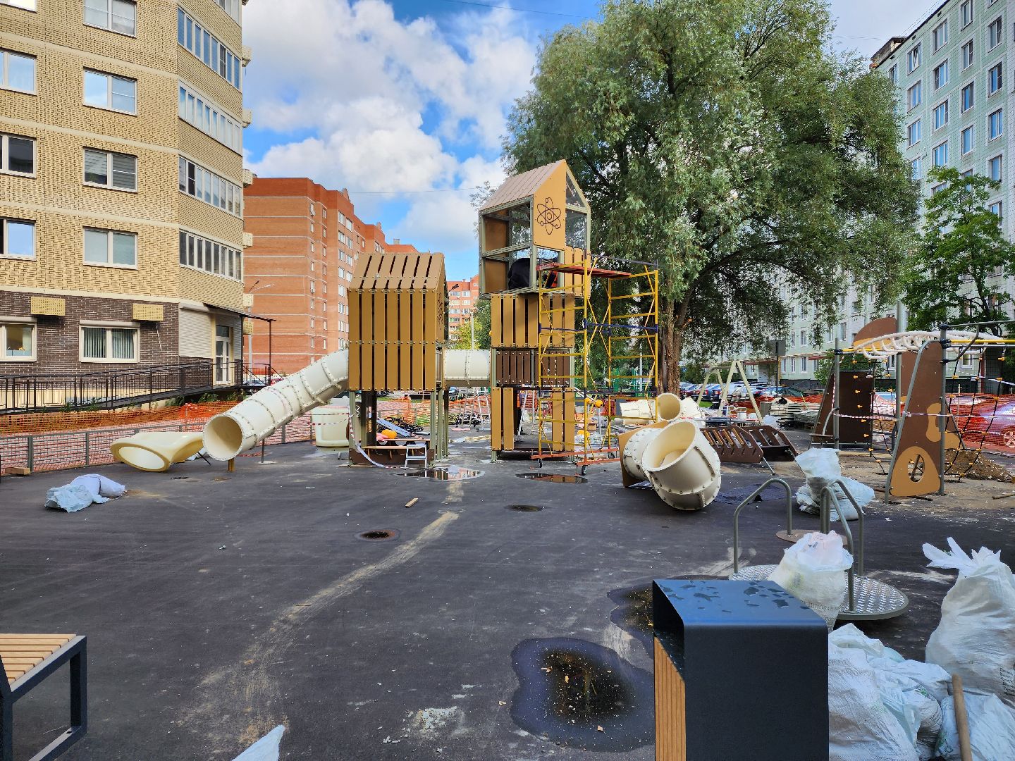 раменское, благоустройство, детская площадка на Гурьева 9,