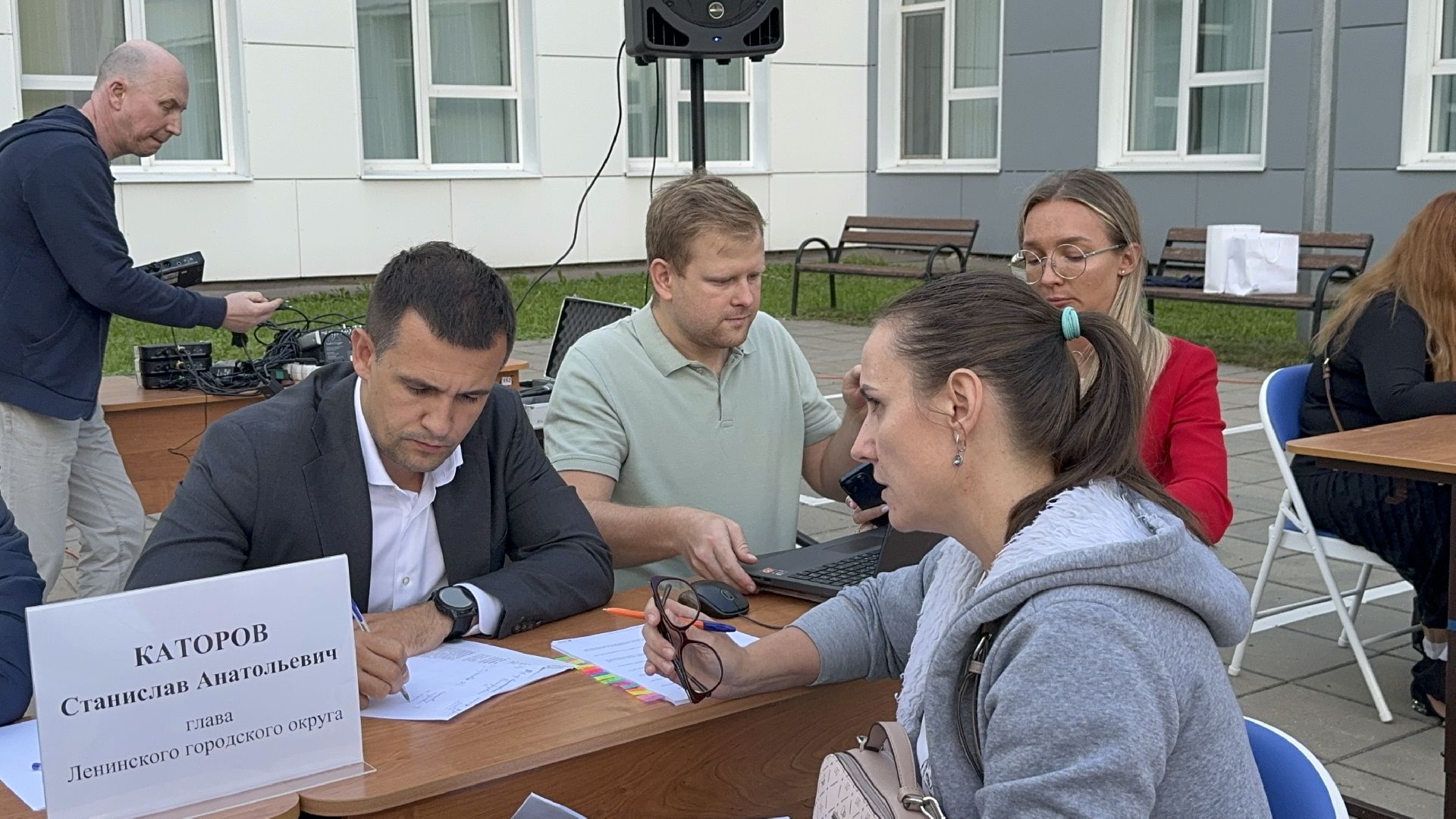 выездная администрация, глава ленинского городского округа, реконструкция детской площадки, жители ленинского округа,