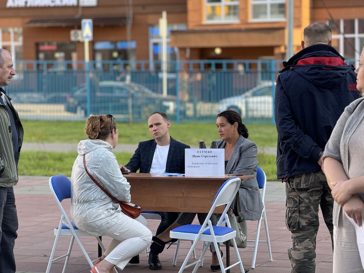 выездная администрация, глава ленинского городского округа, реконструкция детской площадки, жители ленинского округа,