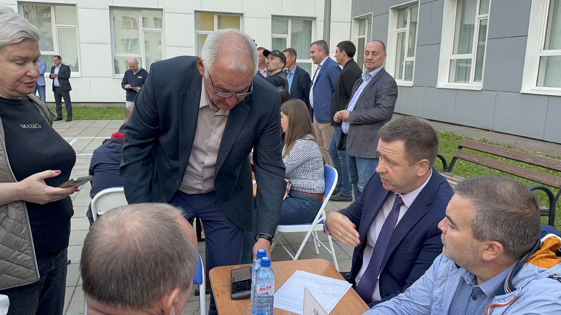 выездная администрация, глава ленинского городского округа, реконструкция детской площадки, жители ленинского округа,