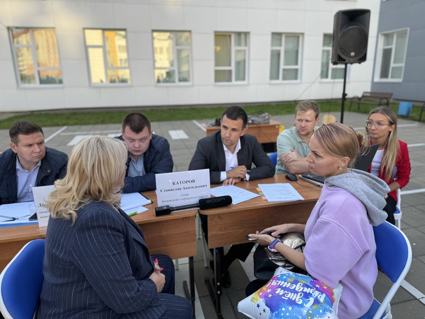 выездная администрация, глава ленинского городского округа, реконструкция детской площадки, жители ленинского округа,