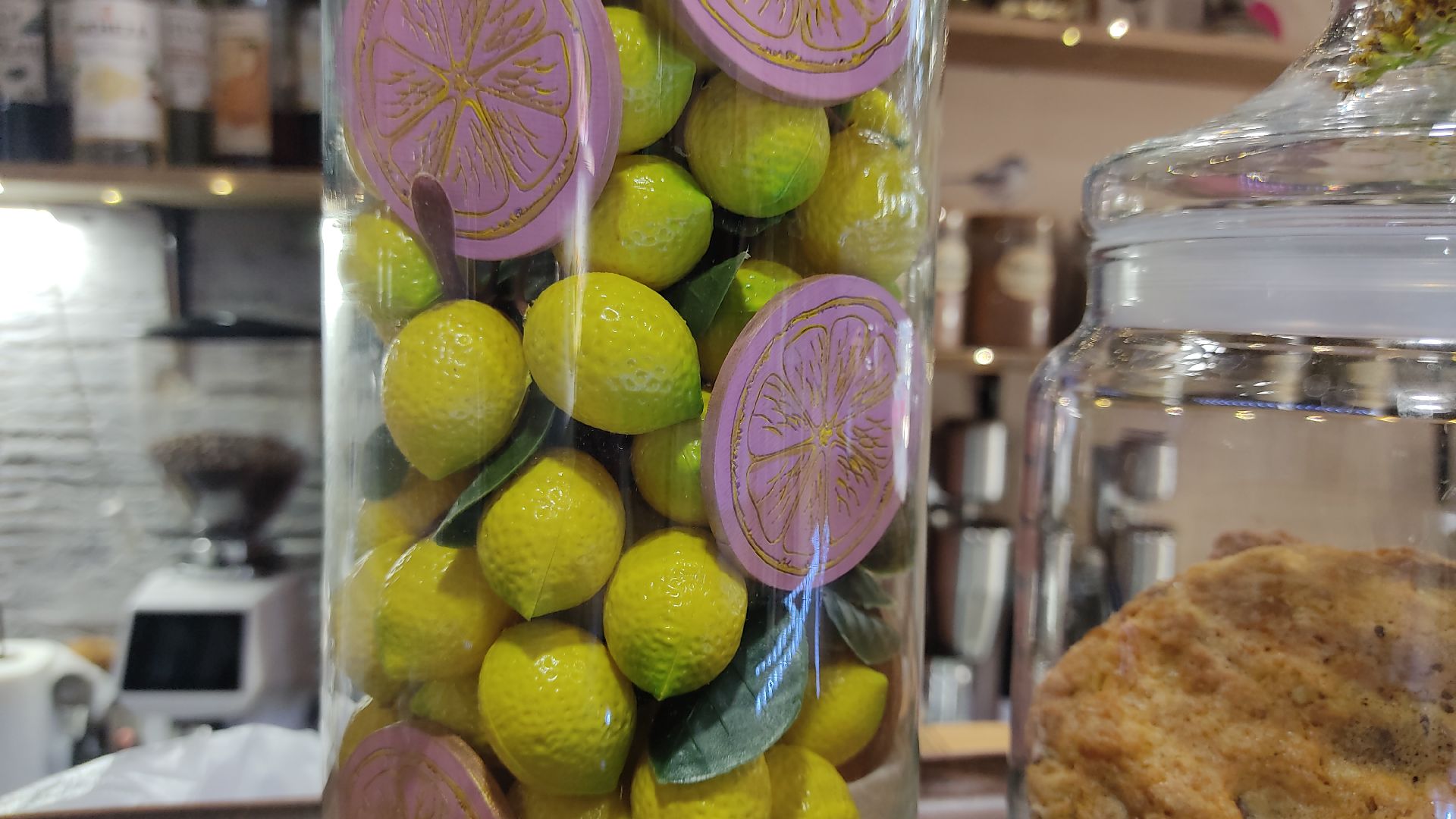 Лобня, экономика, кофейня