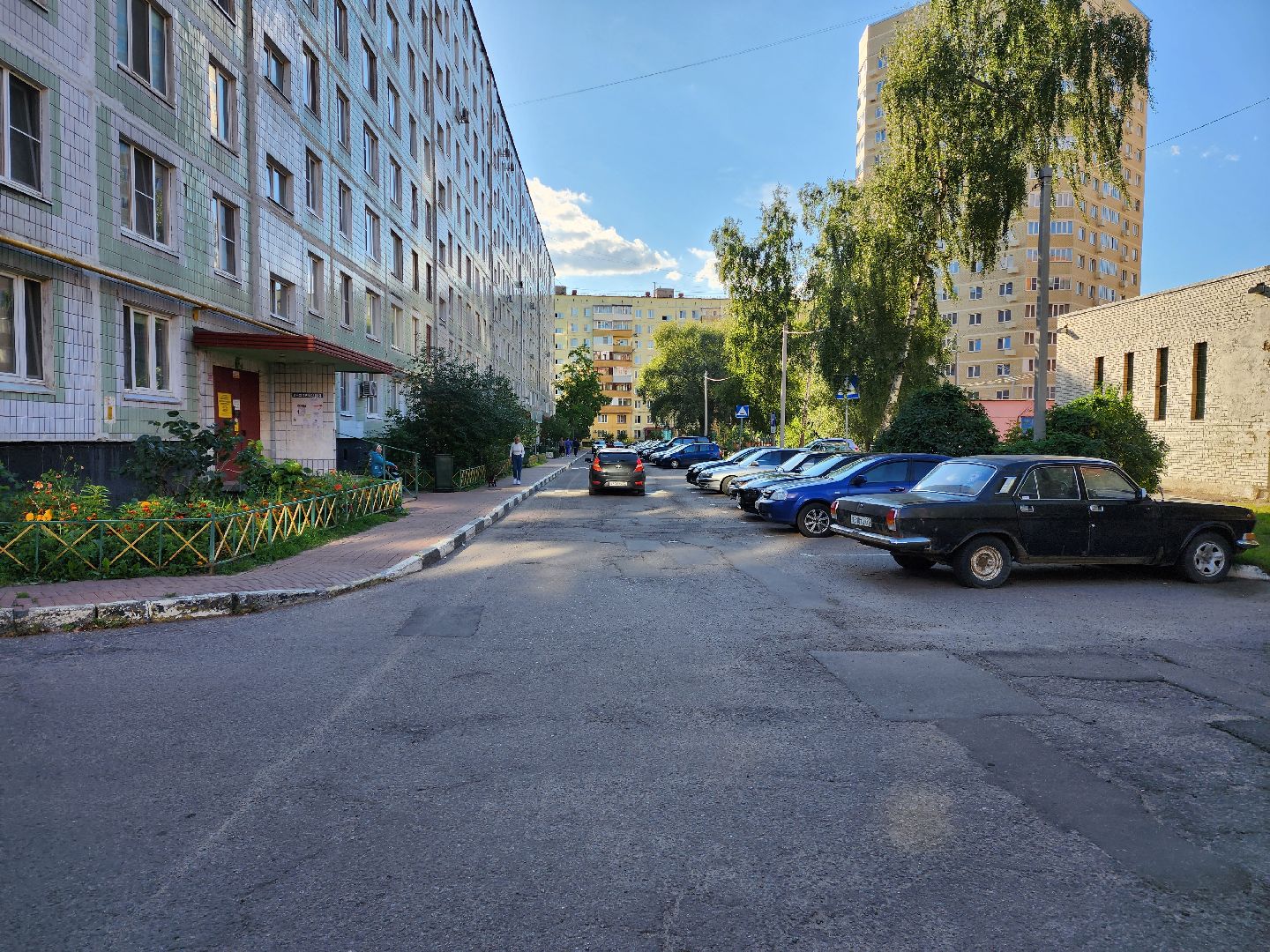 раменское, дороги, новые дорожные знаки у дома 19 на улице красноармейской,