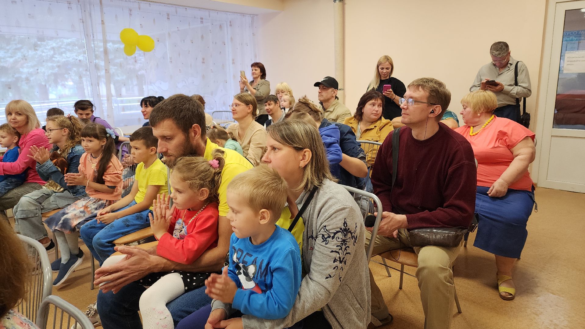 ивантеевка, медовый спас, театральная студия, дети, дети с овз, спектакль, песни, центр социального обслуживания,