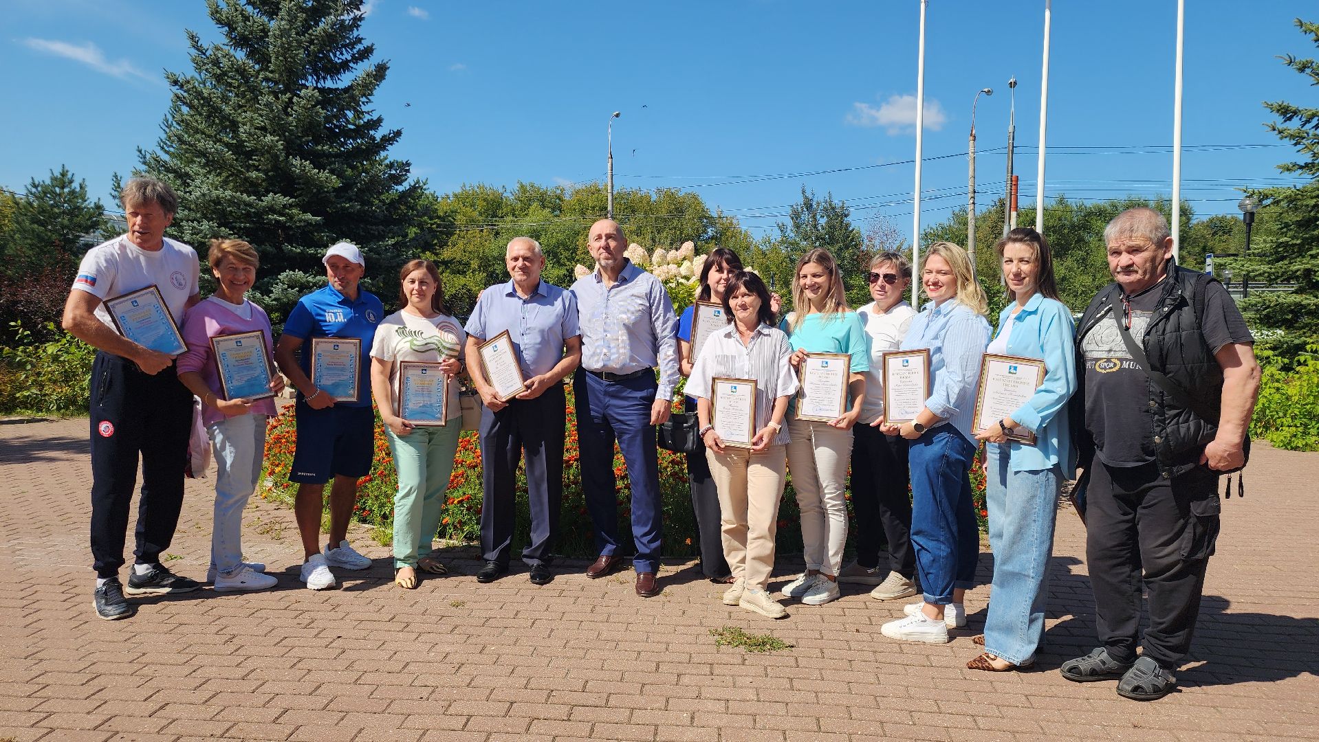 Звенигород, волонтры подмосковья, Сбор гуманитарной помощи, Курская область,