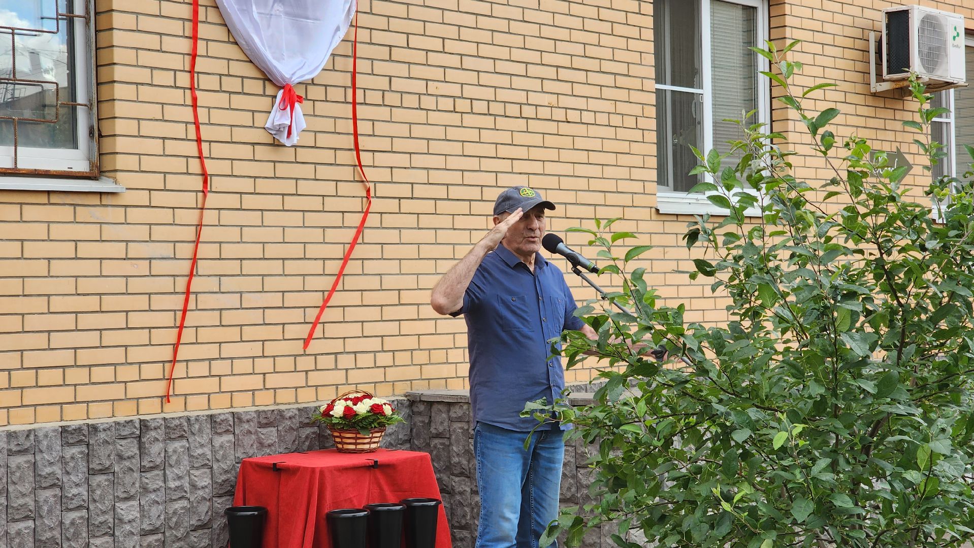 Александр Крутов, заслуженный летчик-испытатель рф, герой россии, мемориальная доска, митинг, ЛИИ, Школа летчиков-испытателей,