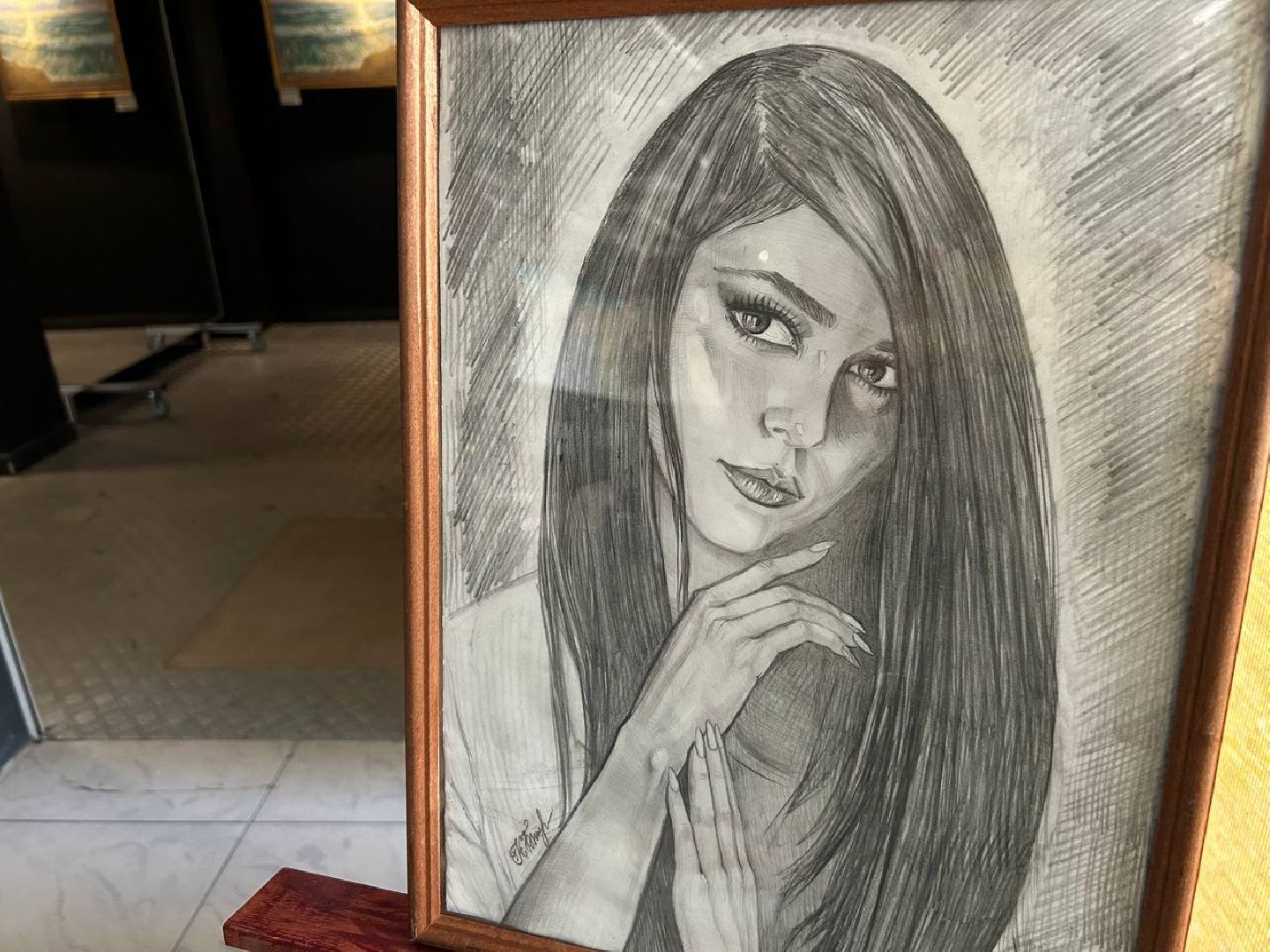 выставка домодедовской художницы, Центр Победа, Портреты, море, цветы,