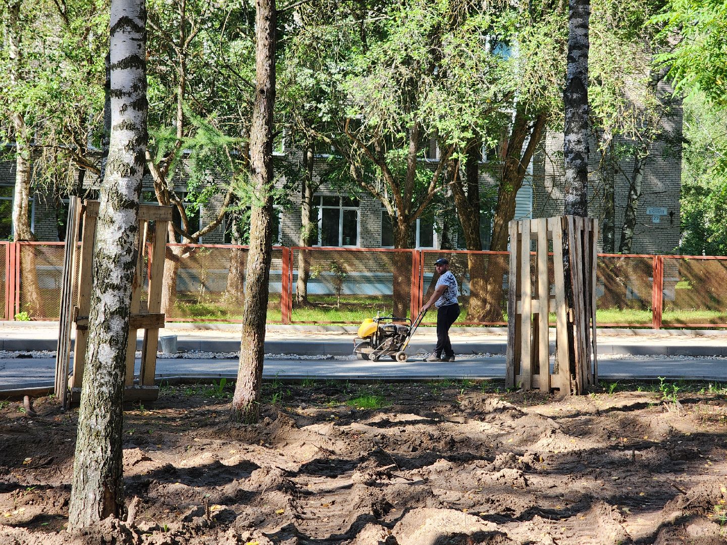 Дубна, Благоустройство, Пешеходные зоны, Укладка плитки, Подготовительные работы, укладка асфальта,